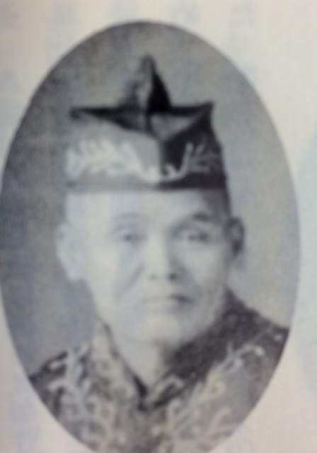 上田甚作